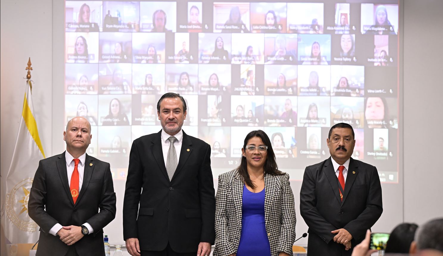Presentan ejercicio de ciberseguridad SheSecures en Guatemala