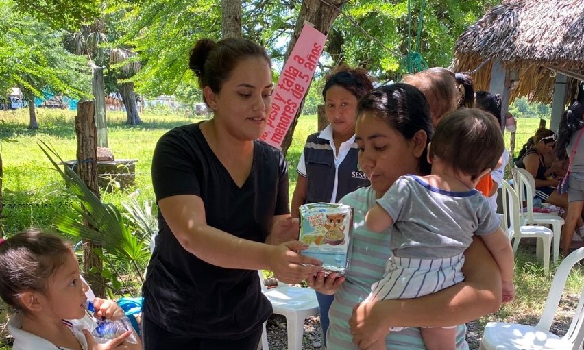 Velan por la salud nutricional de la niñez en Santa Rosa. / Foto: MSPAS.