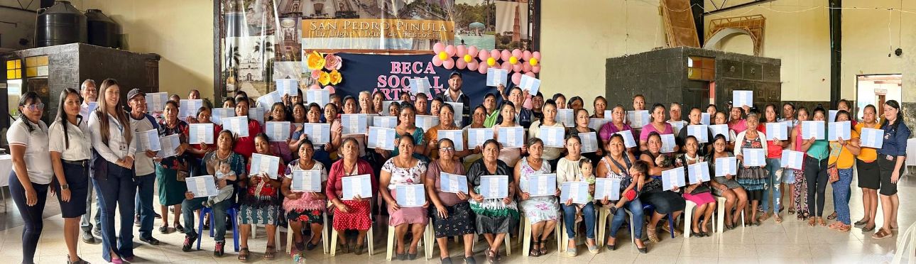 Programas fortalecen la economía, salud y educación de familias en Jalapa