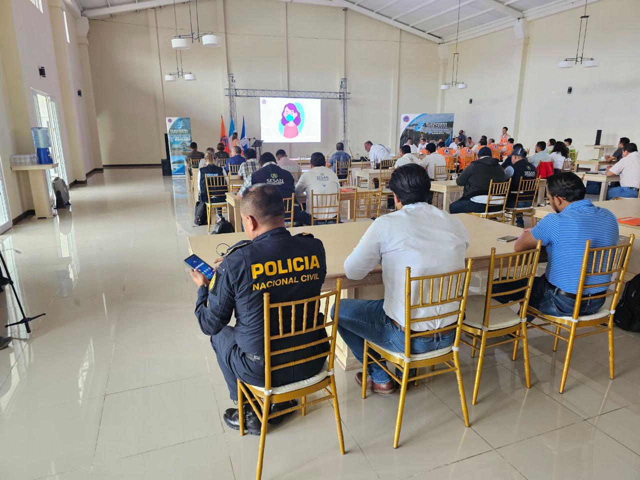 Desarrollan reunión de la región IV de la Codred