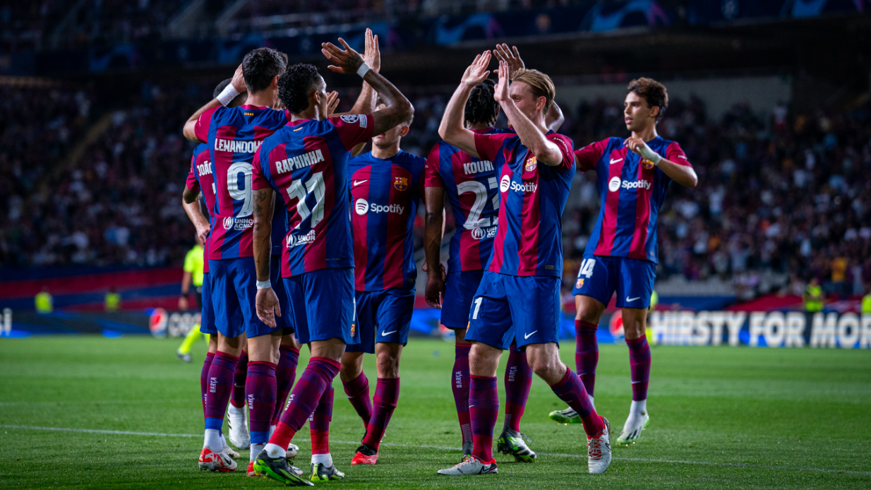 El Barcelona gana, gusta y golea en su debut de Champions