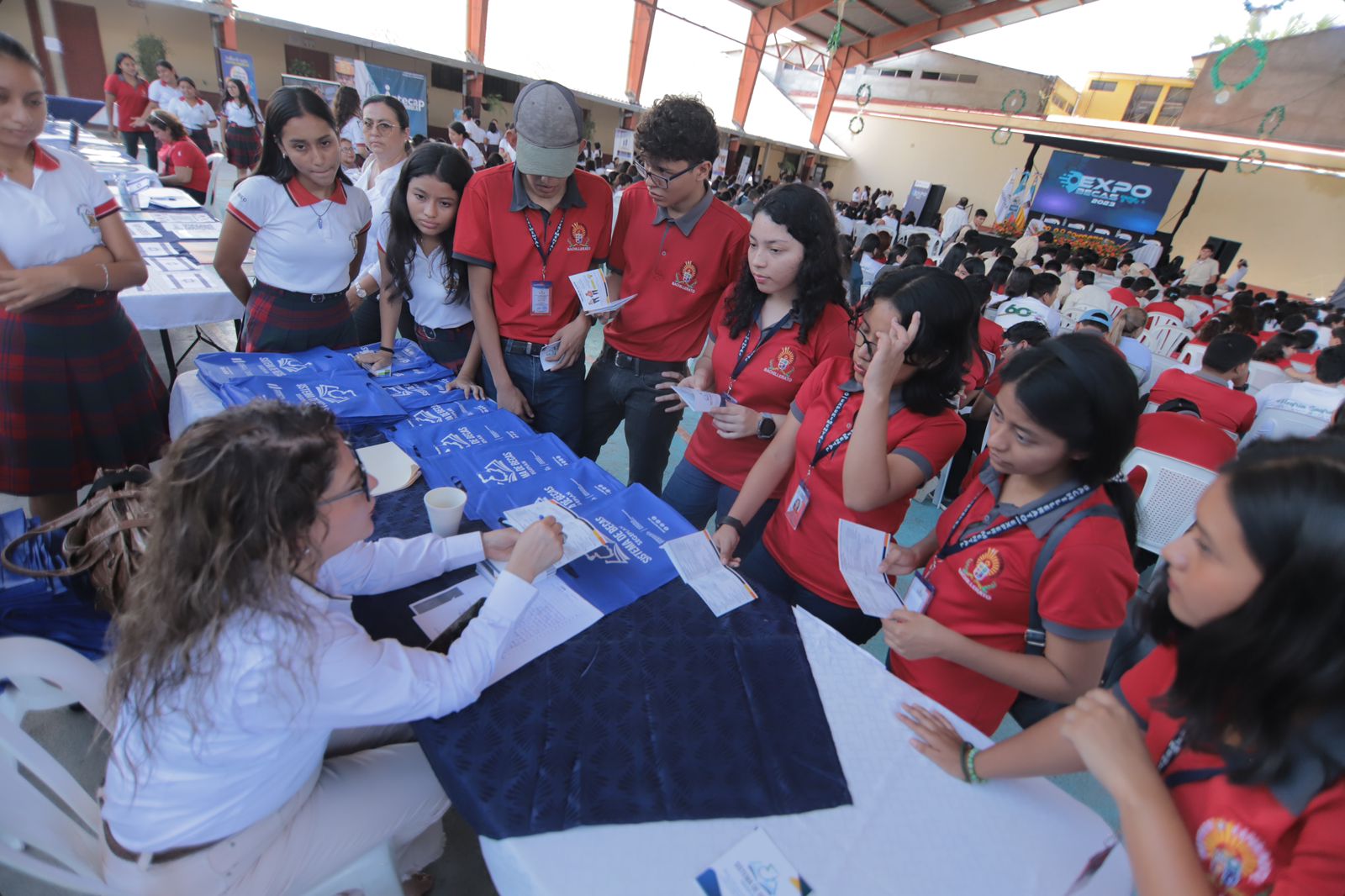 Expo becas tour 2023
