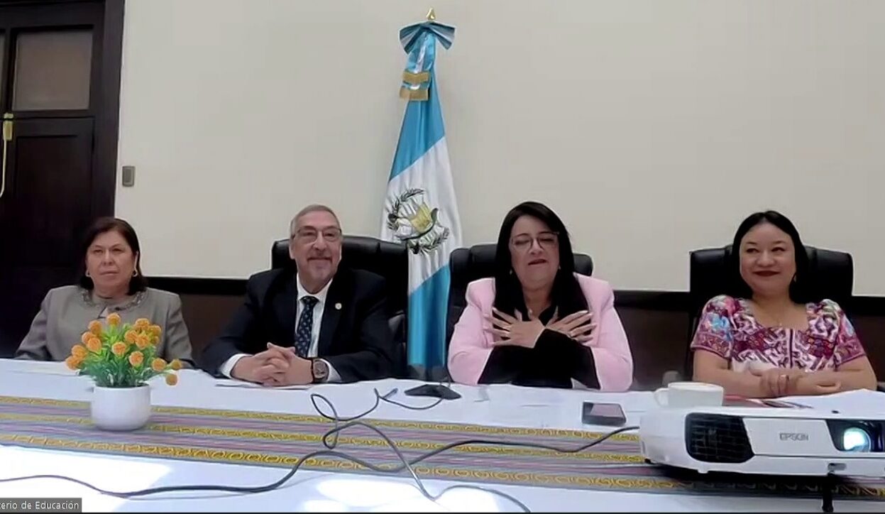 Capacitan a educadores en prevención del suicidio en la comunidad estudiantil