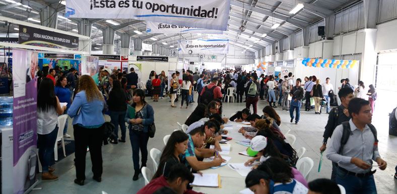 Arranca Feria Nacional de Empleo en Izabal, Quiché y Escuintla