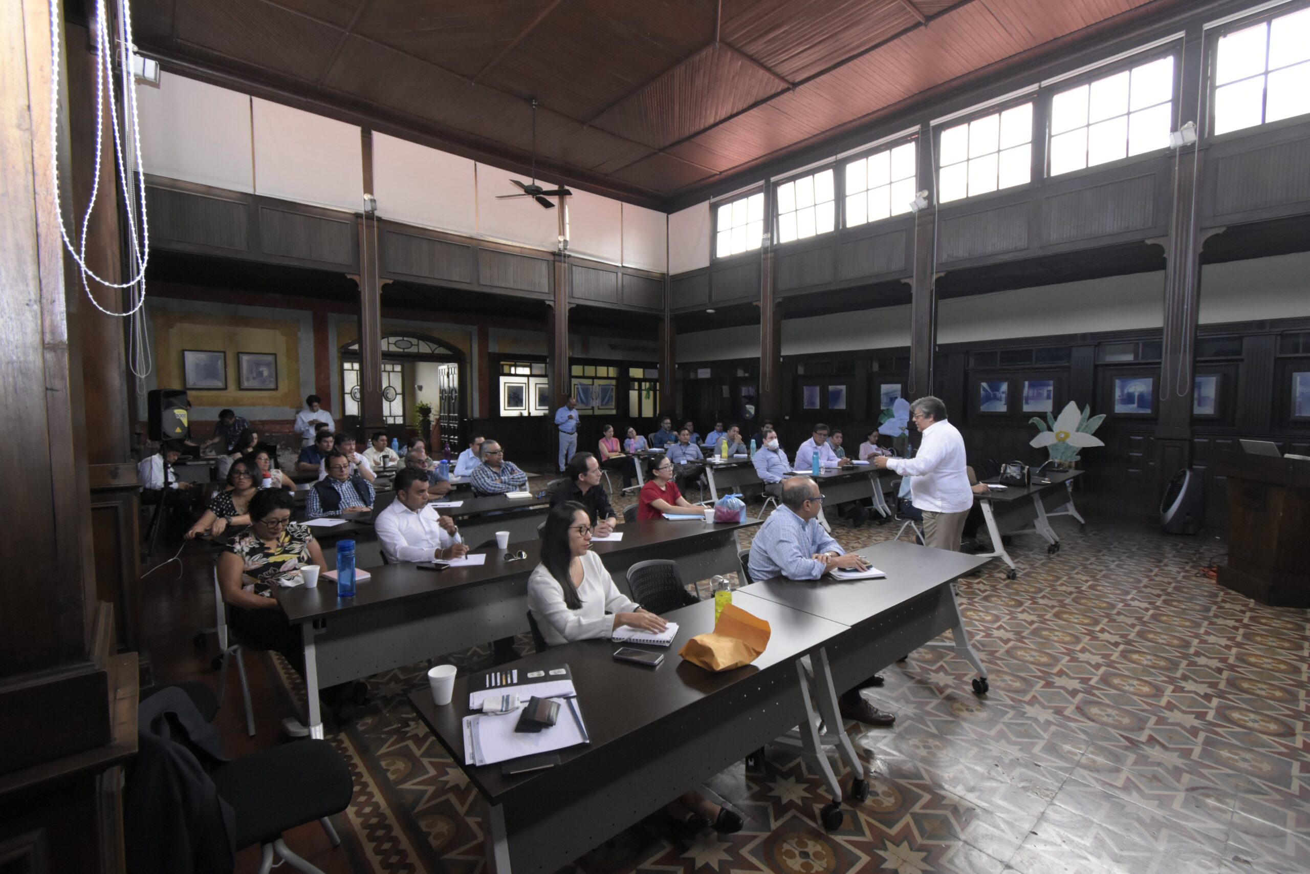 Segeplan y Cepal imparten taller sobre evaluación socioeconómica e inversión pública