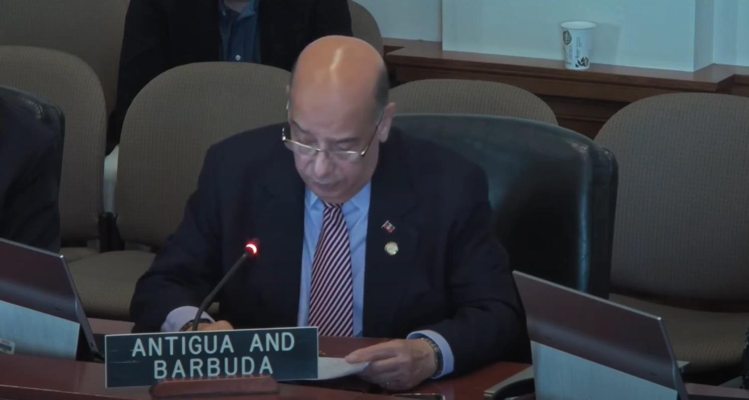 Representante permanente de Antigua y Barbuda ante la Organización de los Estados Americanos (OEA), Ronald Sanders. / Foto: OEA