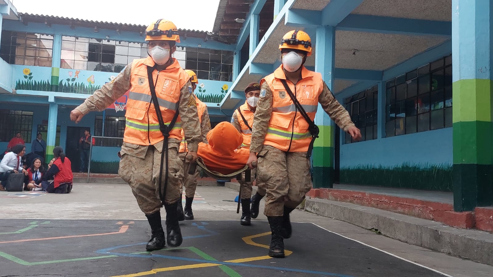 En Sololá realizan simulacro de evacuación por sismo