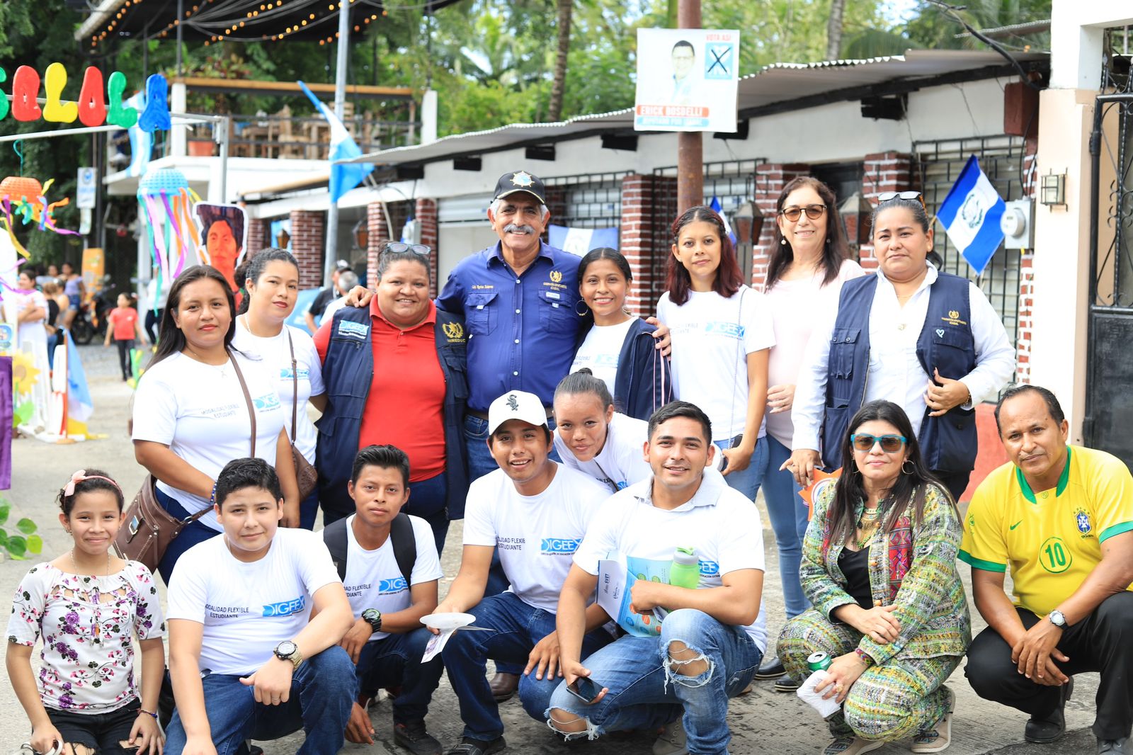 En Puerto Barrios, Izabal, desarrollan Stand Informativo como parte de fiestas patrias