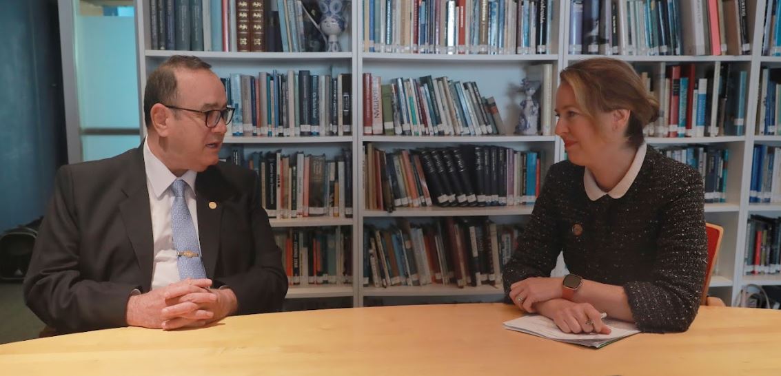Presidente de la República sostiene reunión bilateral con la directora general de la OIM