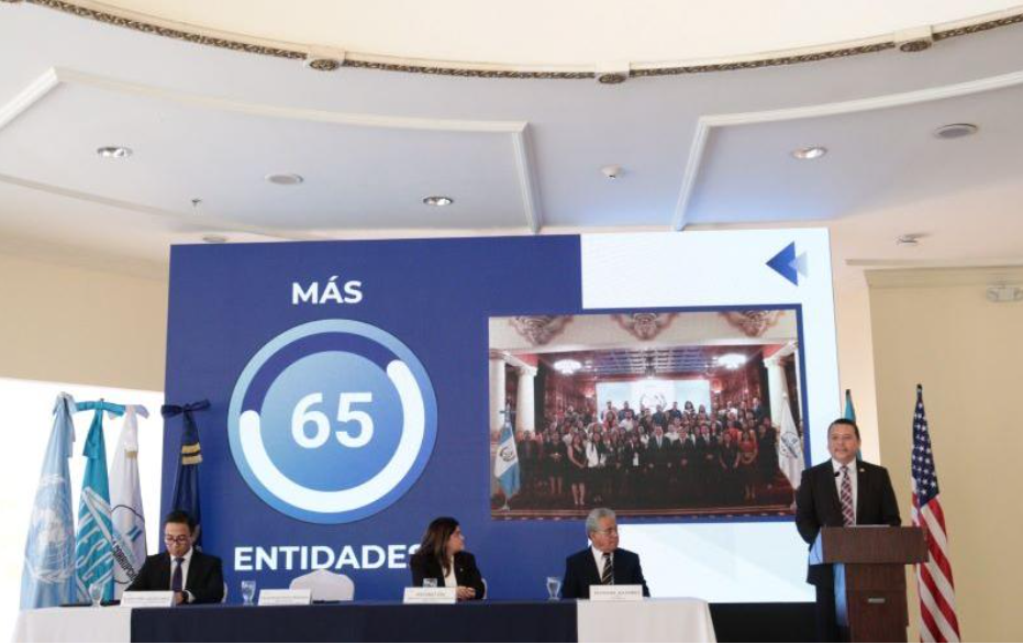 Destacan mejoras en portales web de transparencia y acceso a la información pública. / Foto: CPCC.