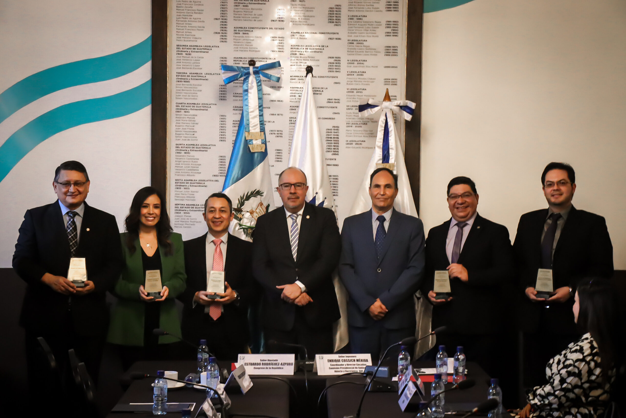 Entidades de Gobierno son reconocidas por simplificación de trámites