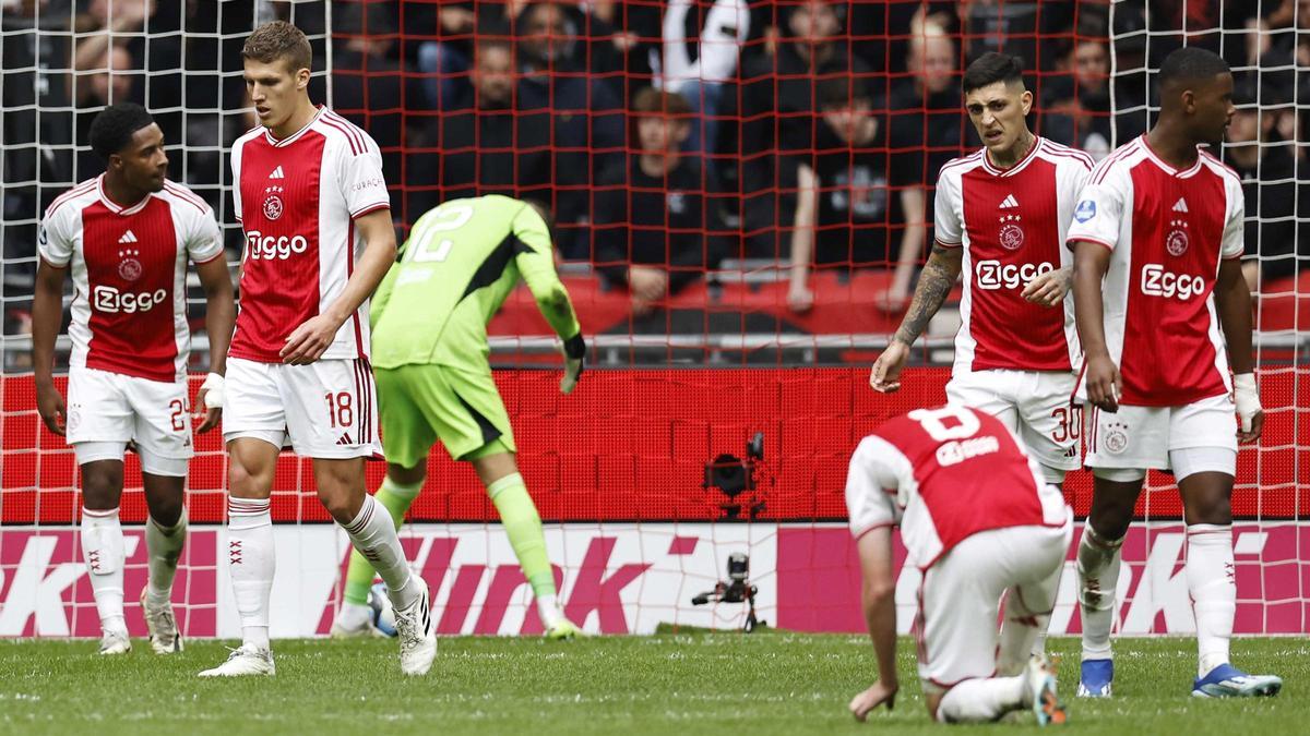 El Ajax atraviesa una crisis sin precedentes