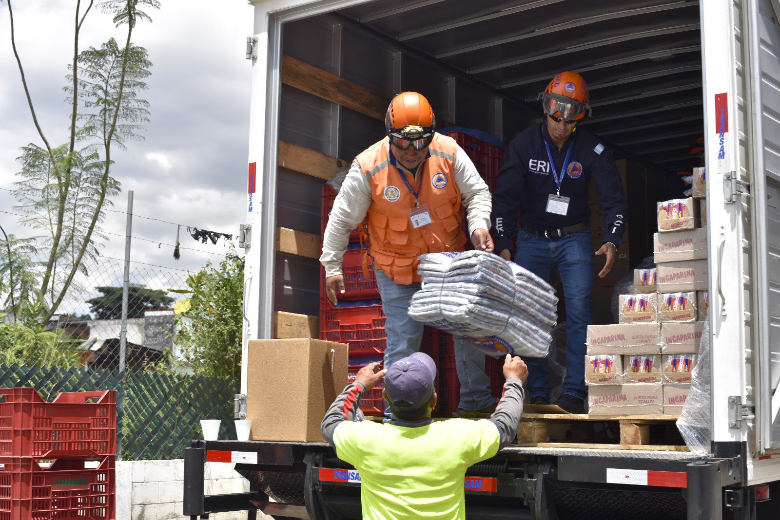 Conred ha entregado más de 291 mil suministros a damnificados por lluvias