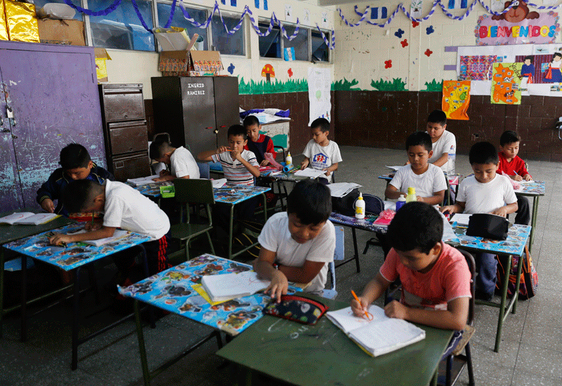 Mil 347 proyectos han sido ejecutados en favor de la educación. /Foto: DCA