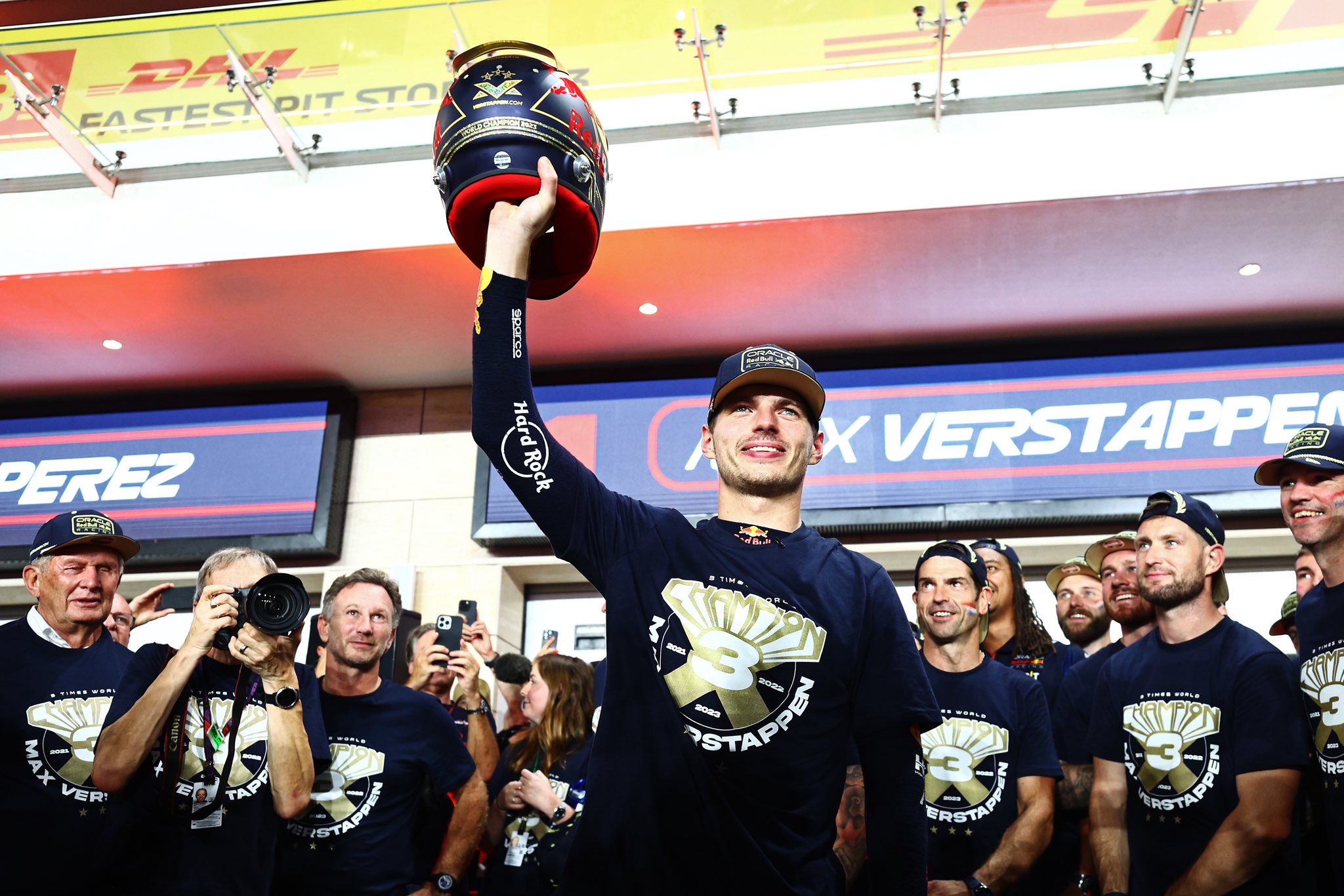 Max Verstappen, campeón del mundo por tercer año consecutivo