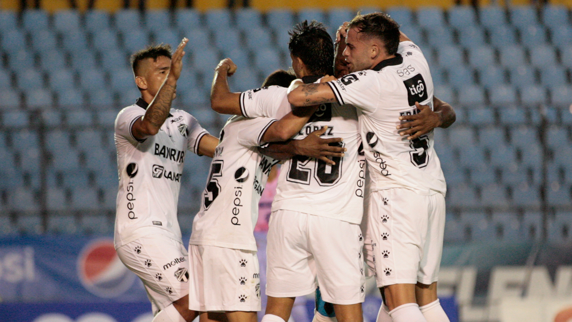 Comunicaciones derrota a Antigua GFC y es el nuevo líder del Apertura 2023