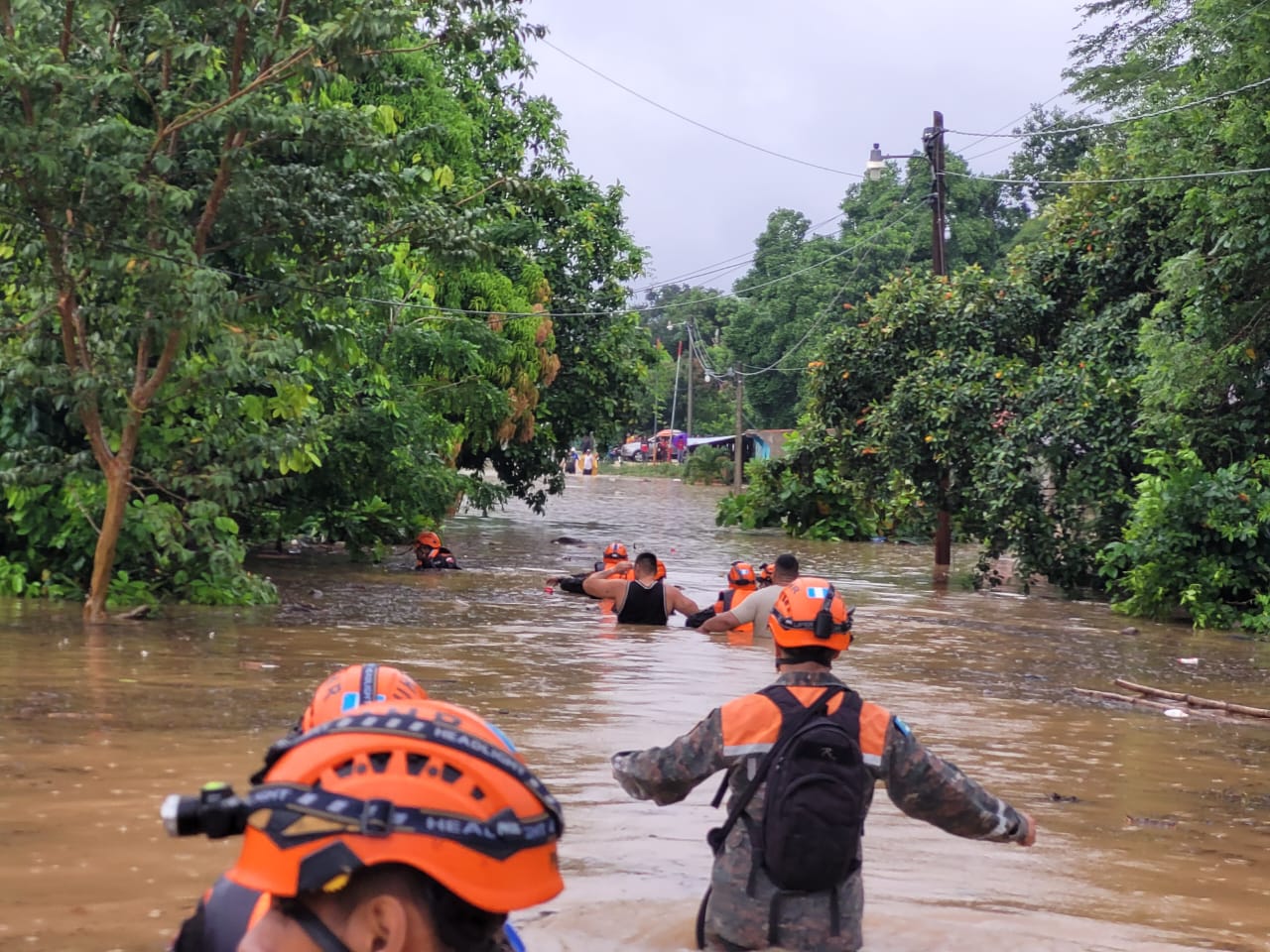 Conred continúa atendiendo a personas afectadas por desastres de las lluvias