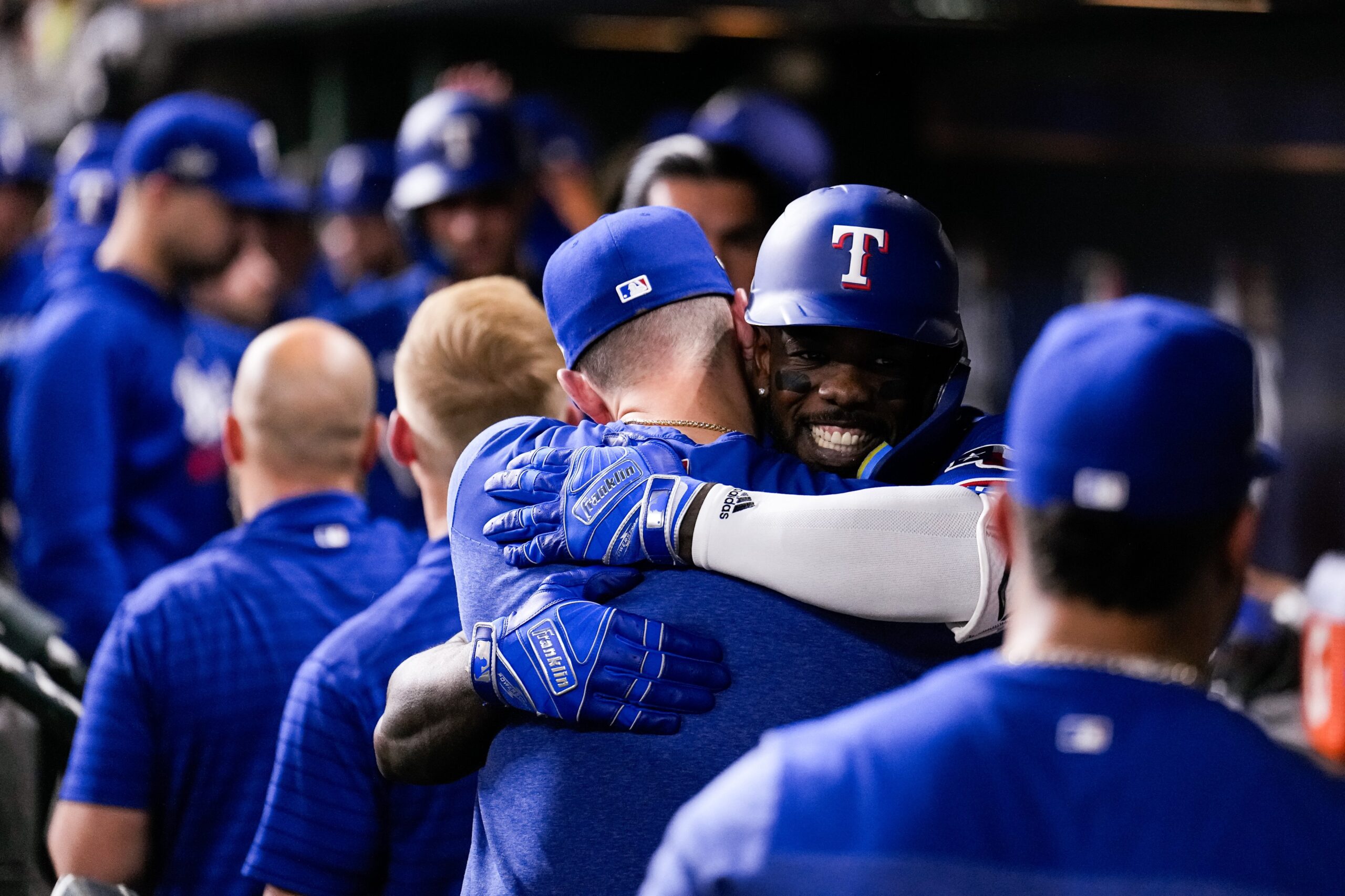 Los Rangers vapulean a los Astros y obligan un séptimo juego