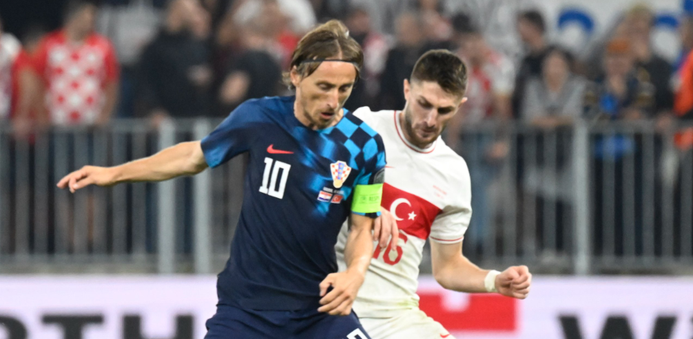 La Turquía de Montella sorprende y le roba el liderato a Croacia