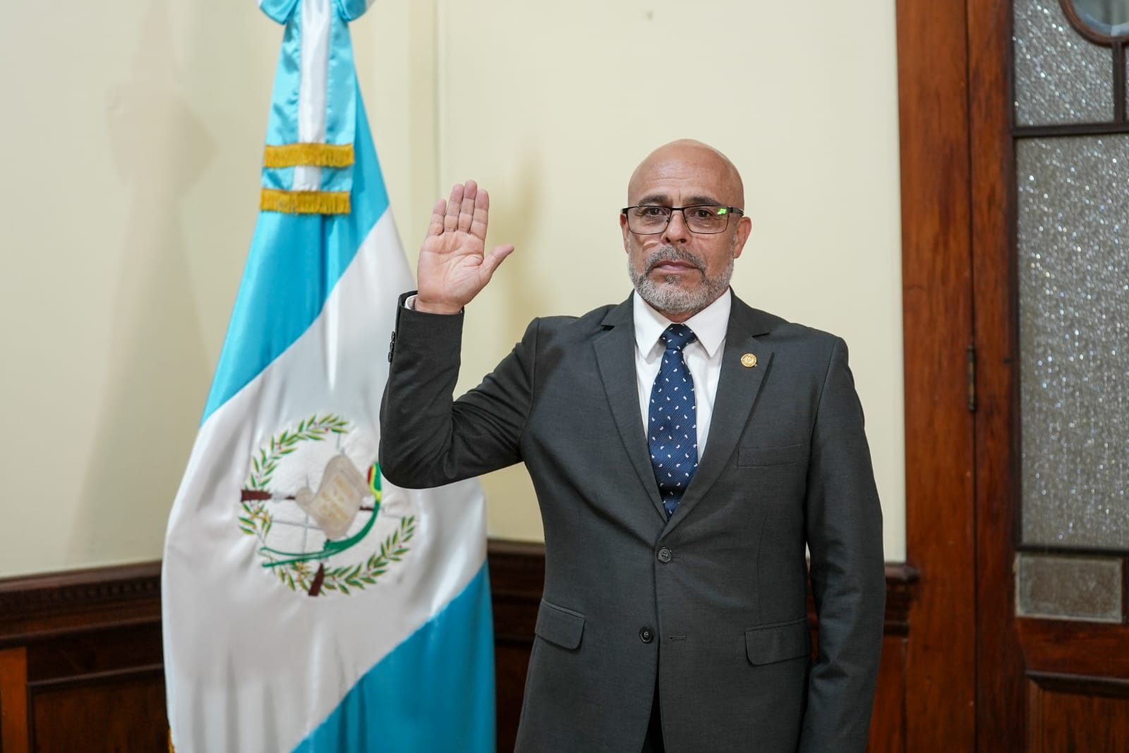 Byron René Bor Illescas asume como ministro de Gobernación
