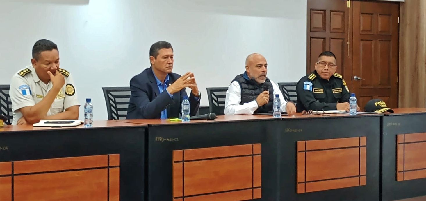 Reunión de Mingob y PNC sobre las estrategias de seguridad. / Foto: Mingob.