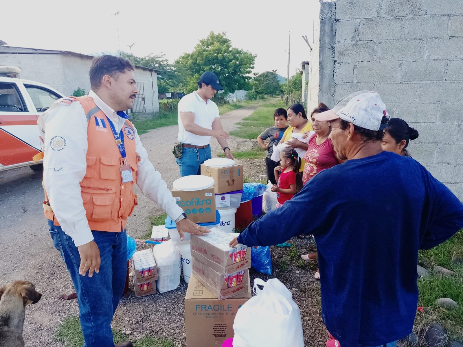 Conred continúa la entrega de ayuda humanitaria en Jutiapa