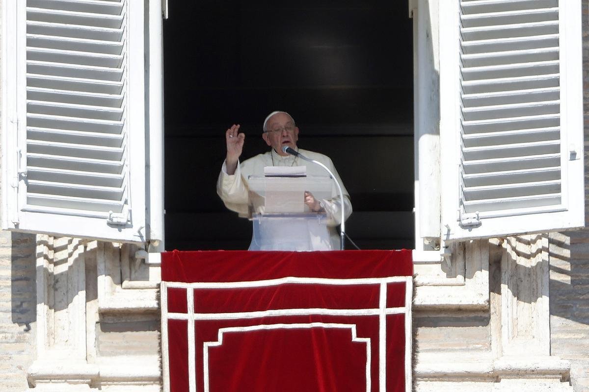 El papa responde a los niños en un nuevo libro: “Las guerras son siempre un error”