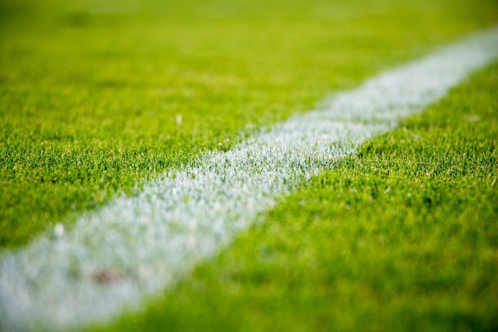El Centro Deportivo Erick Barrondo cuenta con cancha sintética de fútbol