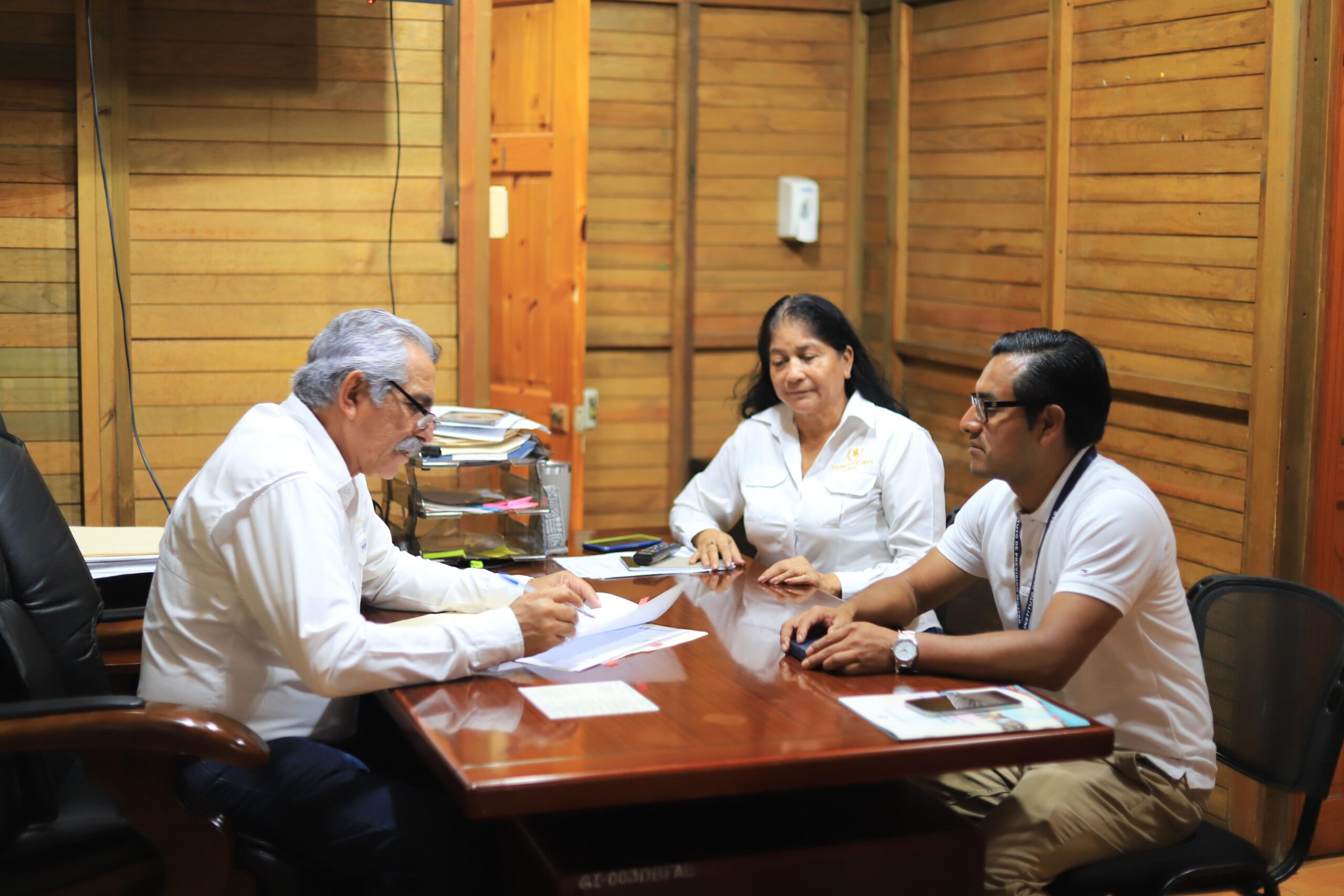 Firman convenio para el llenado de supervivencias electrónicas de jubilados y pensionados