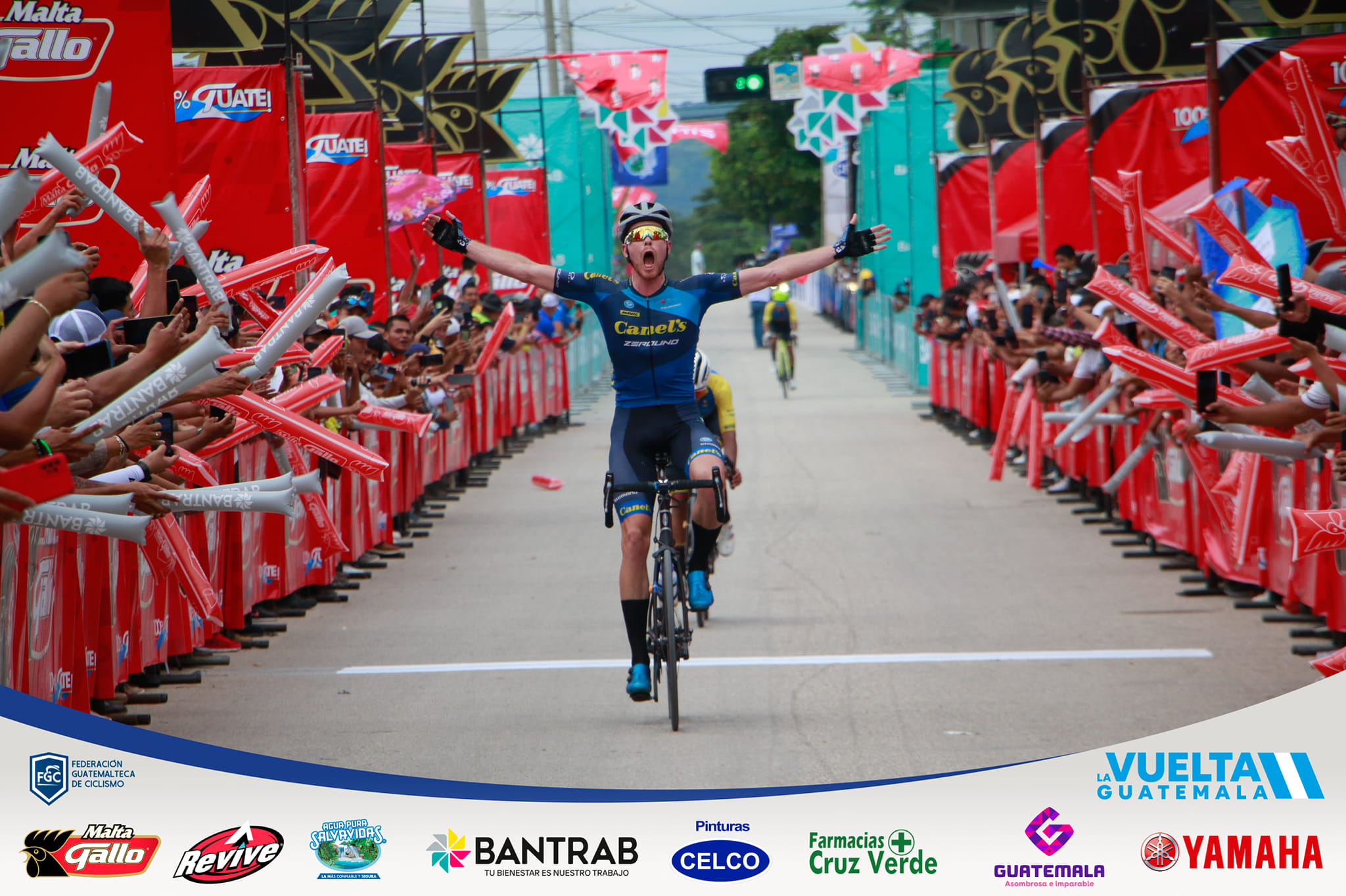 ¡Histórica victoria, el irlandés Cormac McGeough es el ganador de la primera etapa de la Vuelta a Guatemala!