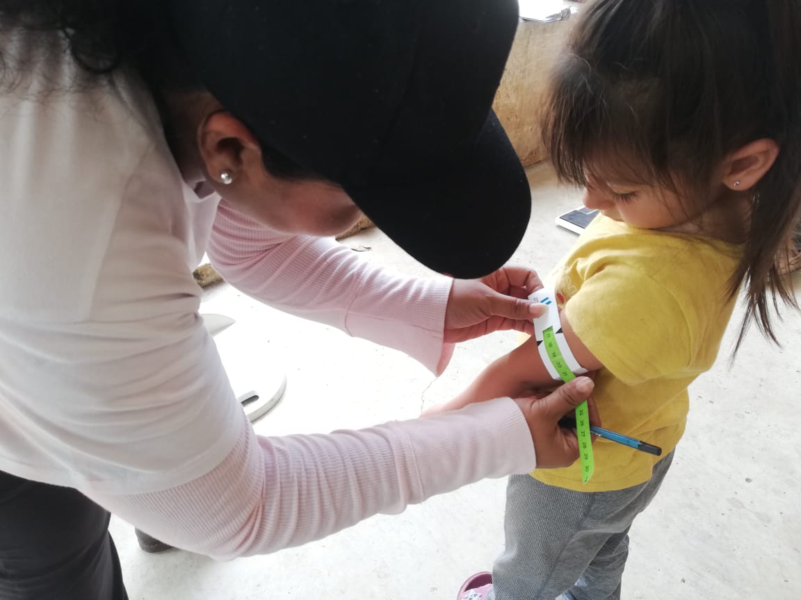 Personal de Salud visita comunidades de Santa Rosa