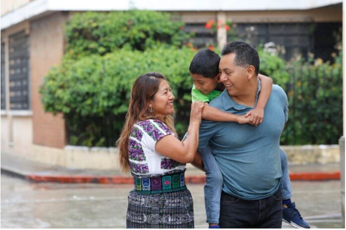 Connacionales y sus familias podrán acceder a servicios del seguro social