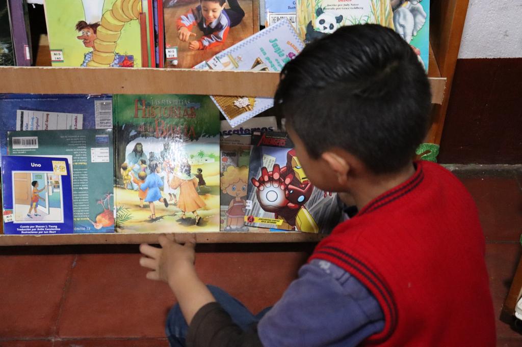 Cultura y Deportes fomenta la lectura en Tecpán, Chimaltenango