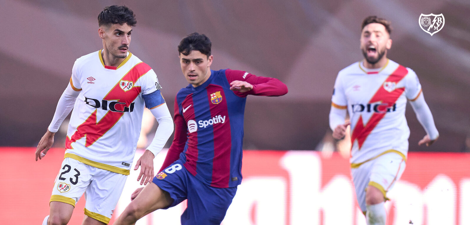 El Rayo frena otra vez al Barcelona en Vallecas