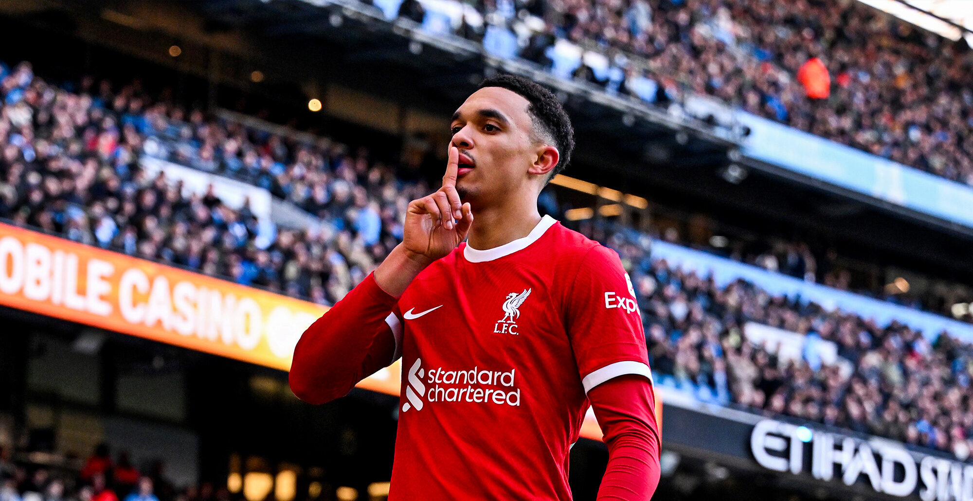 Alexander Arnold rescata el empate ante el Manchester City