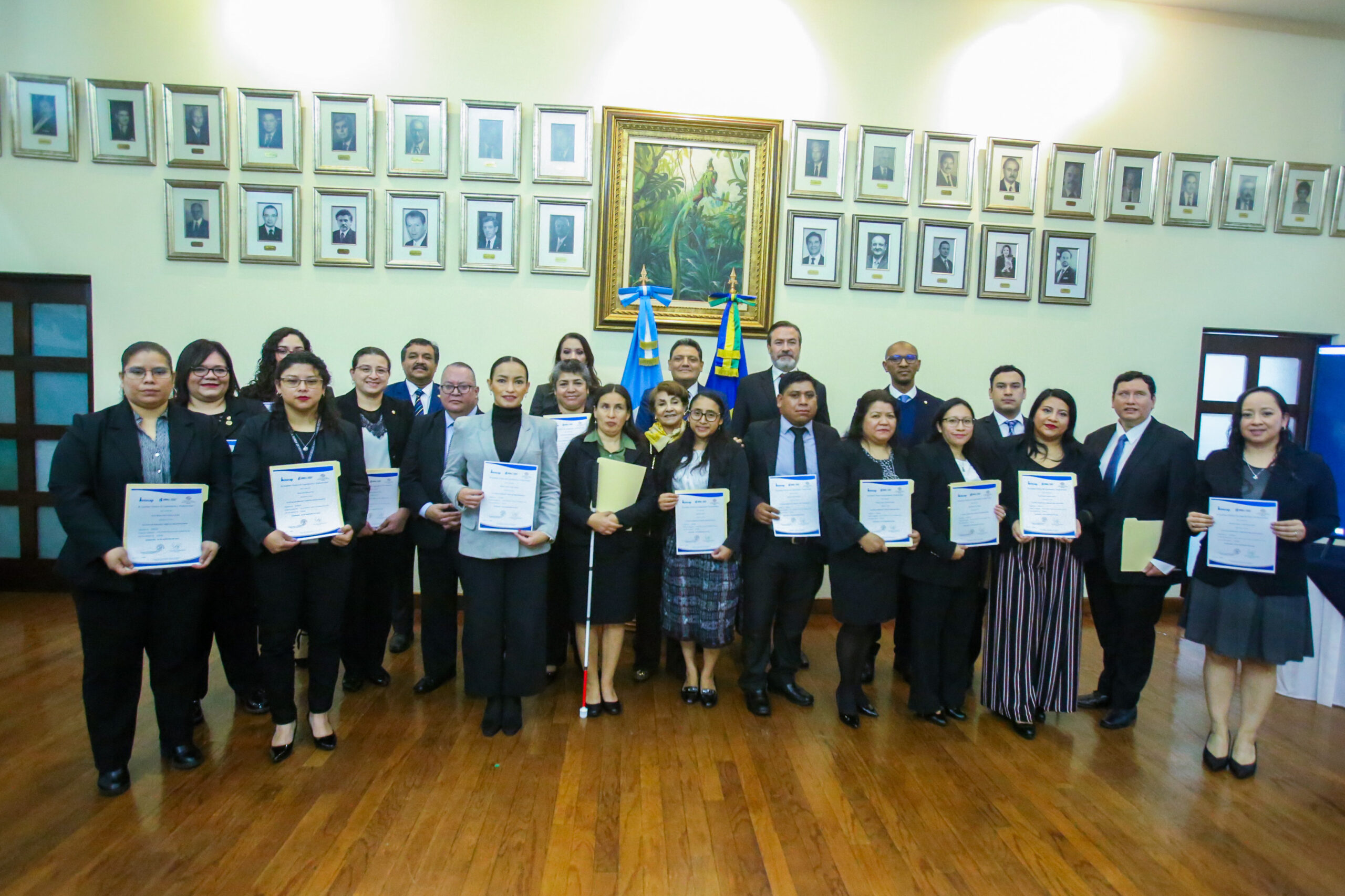 Intecap concluye capacitación en cultura de servicio