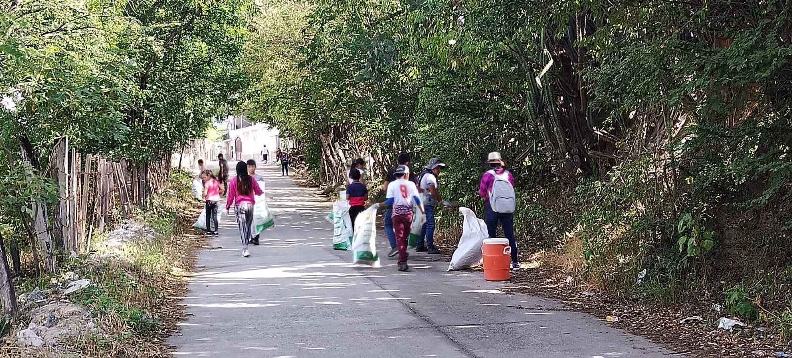 Pobladores de Zacapa se unen a las jornadas de deschatarrización