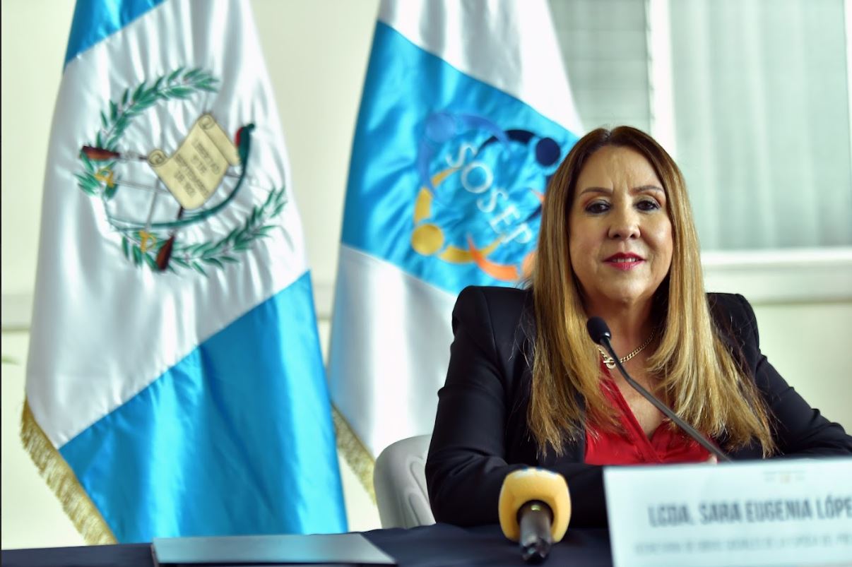 La secretaria de Obras Sociales de la Esposa del Presidente (SOSEP), Sara Eugenia López. / Foto: Carlos Jacinto.