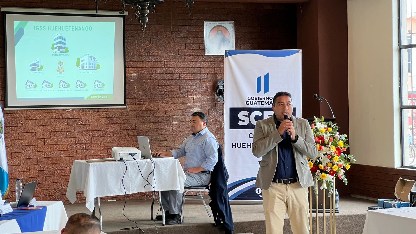 Presentación de propuesta del IGSS ante el Codede. / Foto: Gobernación Departamental de Huehuetenango.