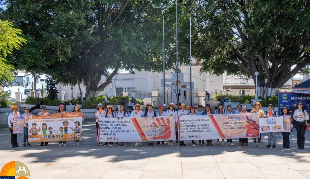 Realizan caminata en el marco del Día de la Eliminación de la Violencia contra la Mujer en Jutiapa