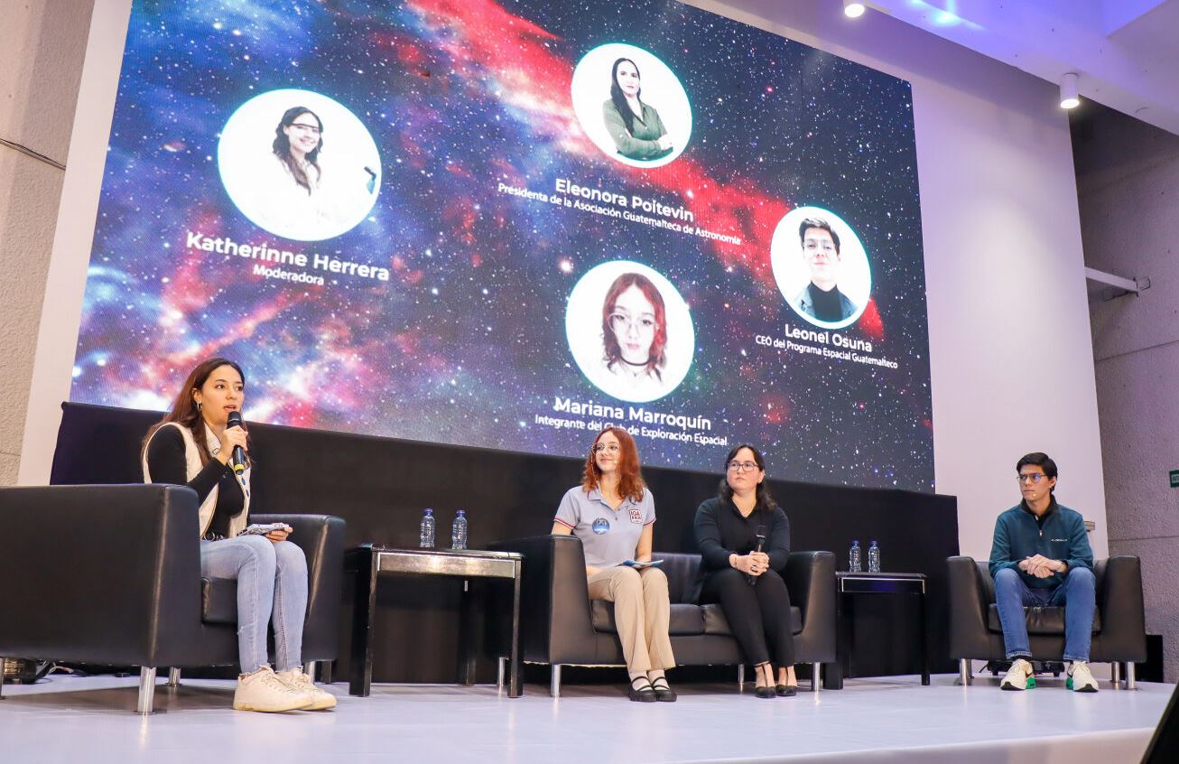 Evento Steam: El universo es nuestro. // Foto: Senacyt.