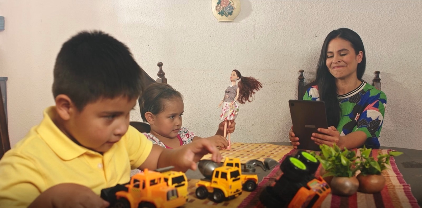 Acuerdo 1543 de la Junta Directiva del IGSS facilita atención en salud a connacionales