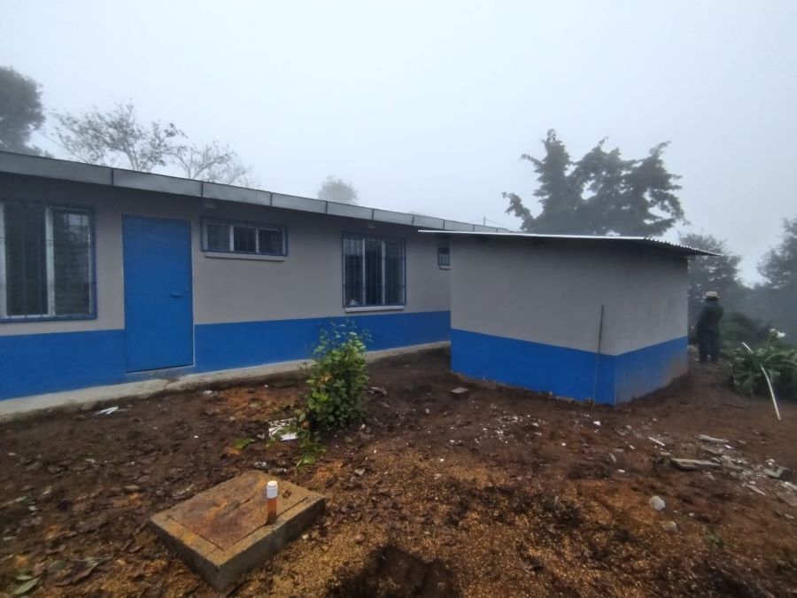 Entregan mejoras en tres centros de convergencia del área Ixil
