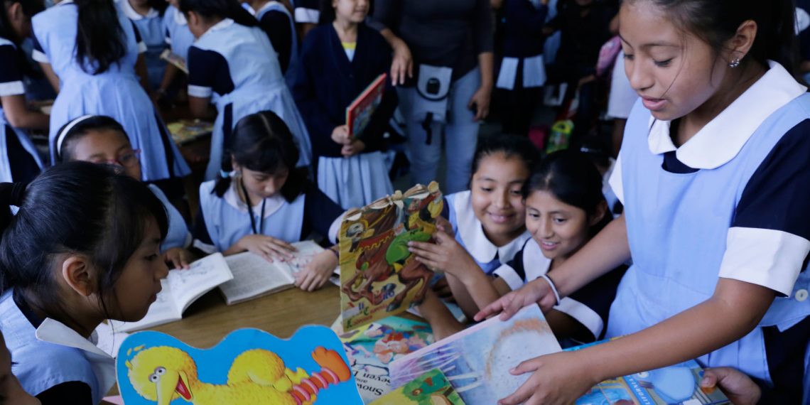 Mineduc crea Programa Nacional de Niñas y Adolescentes Lideresas de mi País