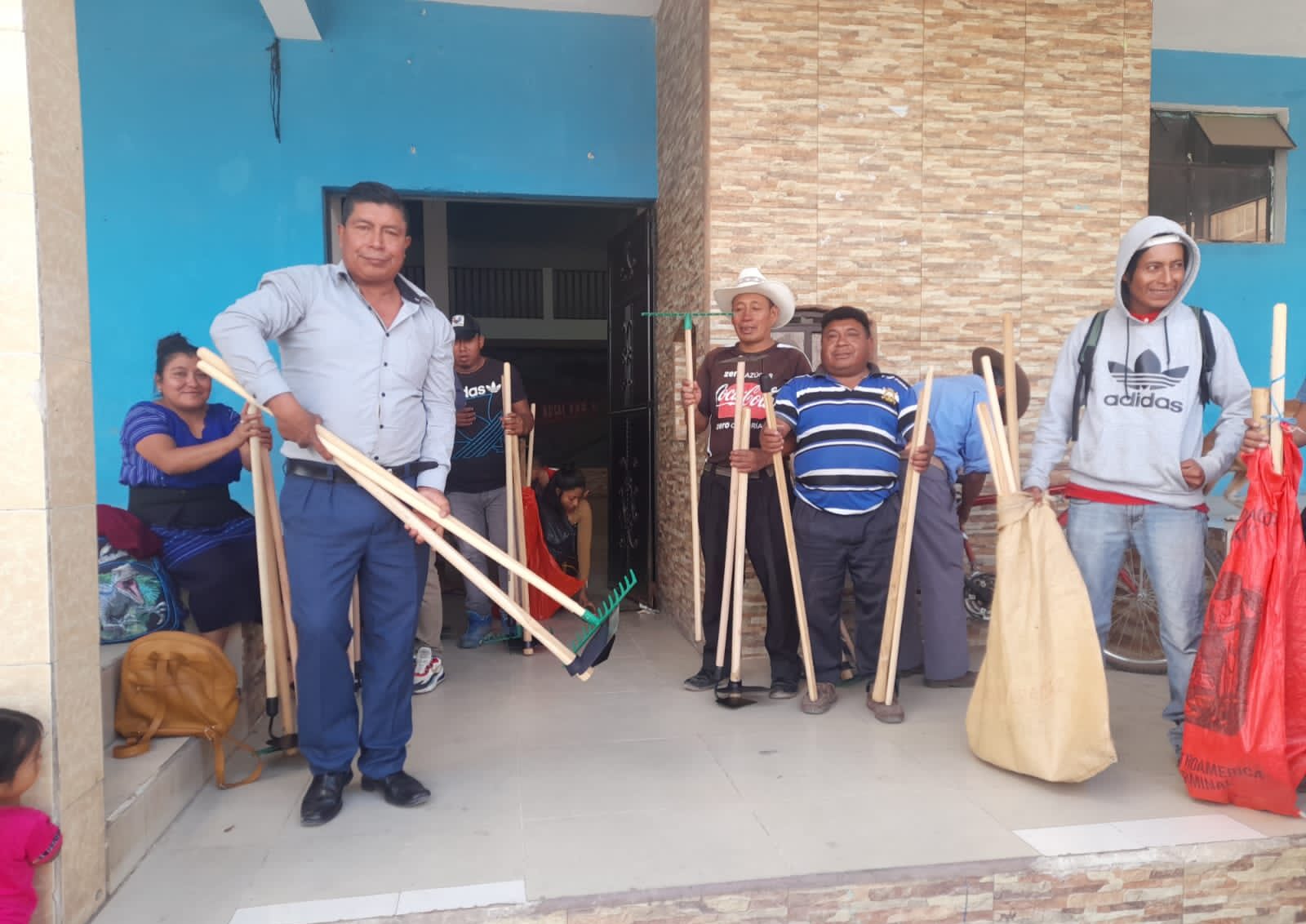 MAGA brinda herramientas a más de mil agricultores en Totonicapán 