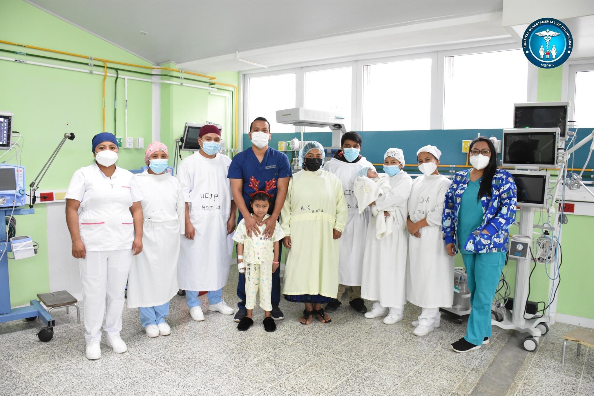 El Hospital de Totonicapán destaca la historia de éxito de un paciente de cuatro meses