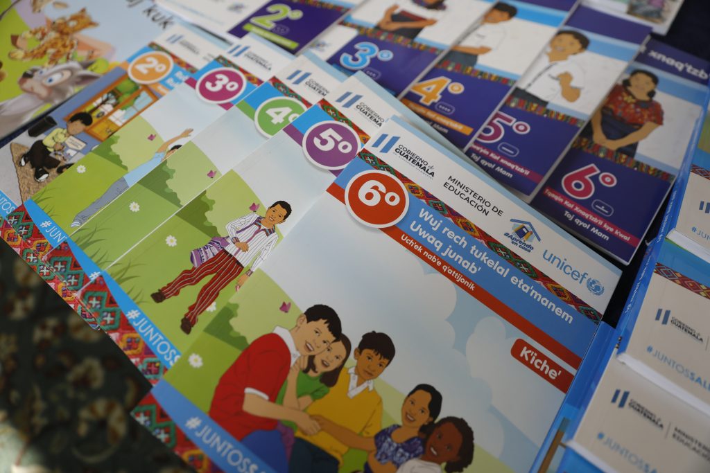 Mineduc impulsó en más de 4 mil escuelas la educación bilingüe intercultural