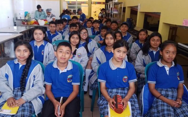 Estudiantes de Panajachel aprendieron buenas prácticas de alimentación