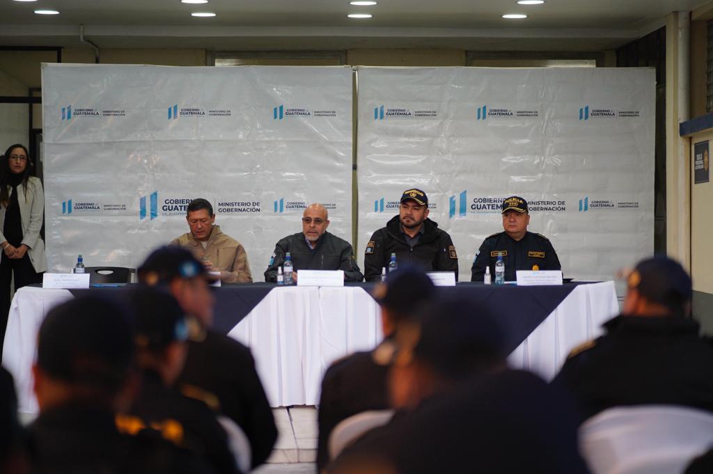 Inauguran el noveno comedor policial, en la Comisaría 13, en la zona 10 capitalina