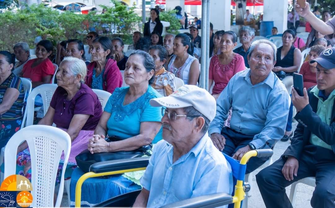 Adultos mayores de Jutiapa beneficiados a través del Programa del Adulto Mayor